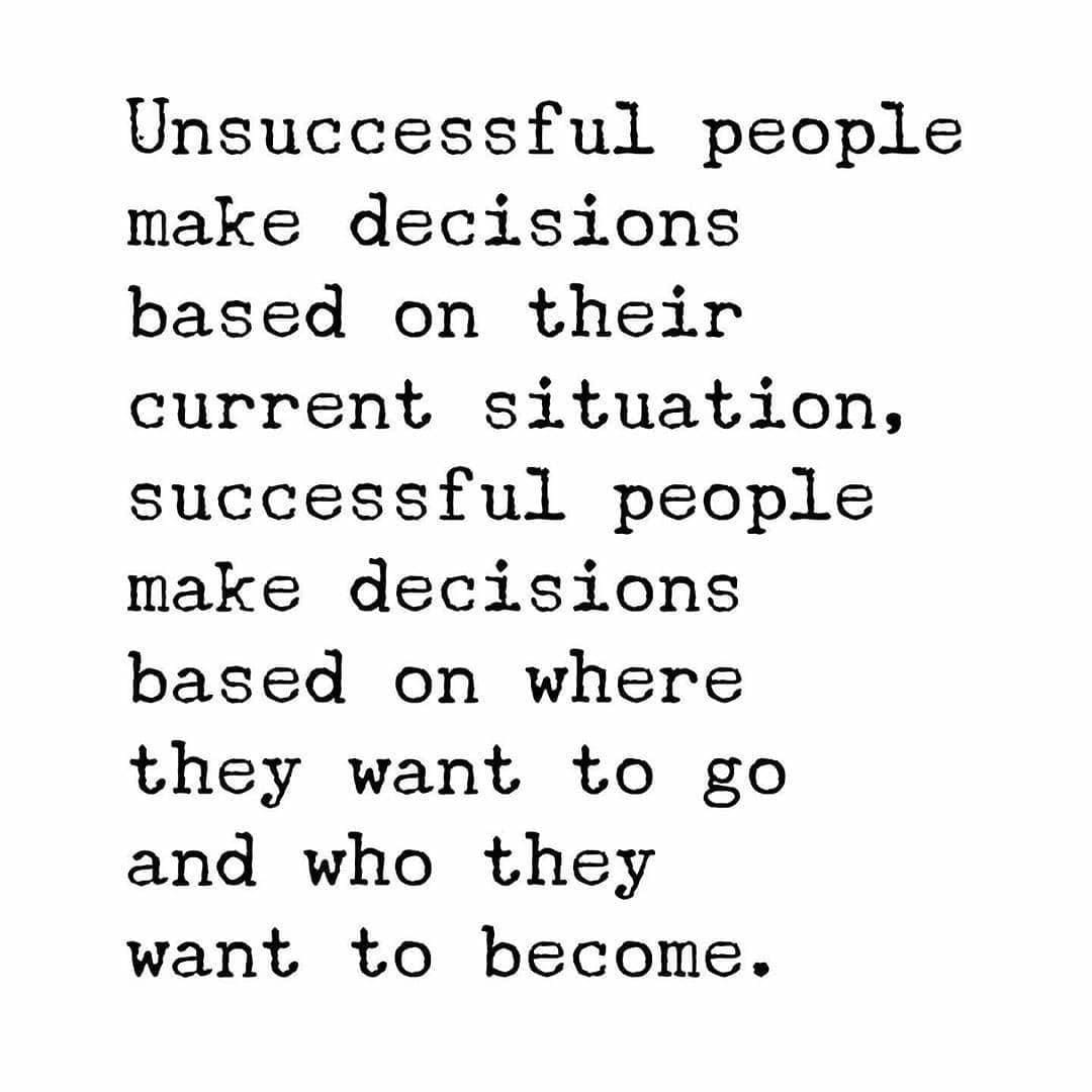 unsuccessful-and-successful-white-bg-graphic